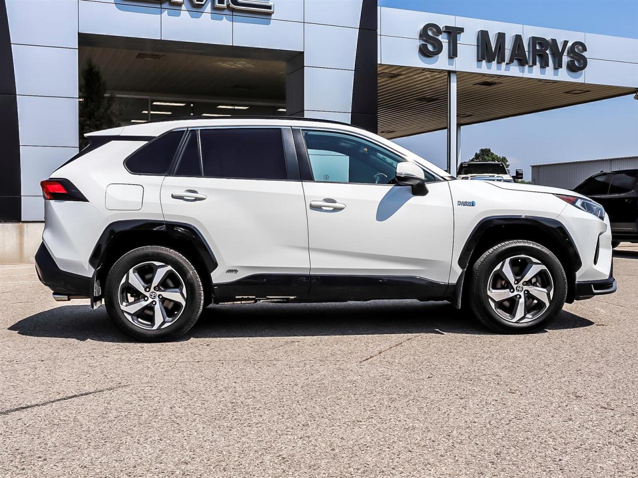 2021 Toyota RAV4 Prime SE Photo2