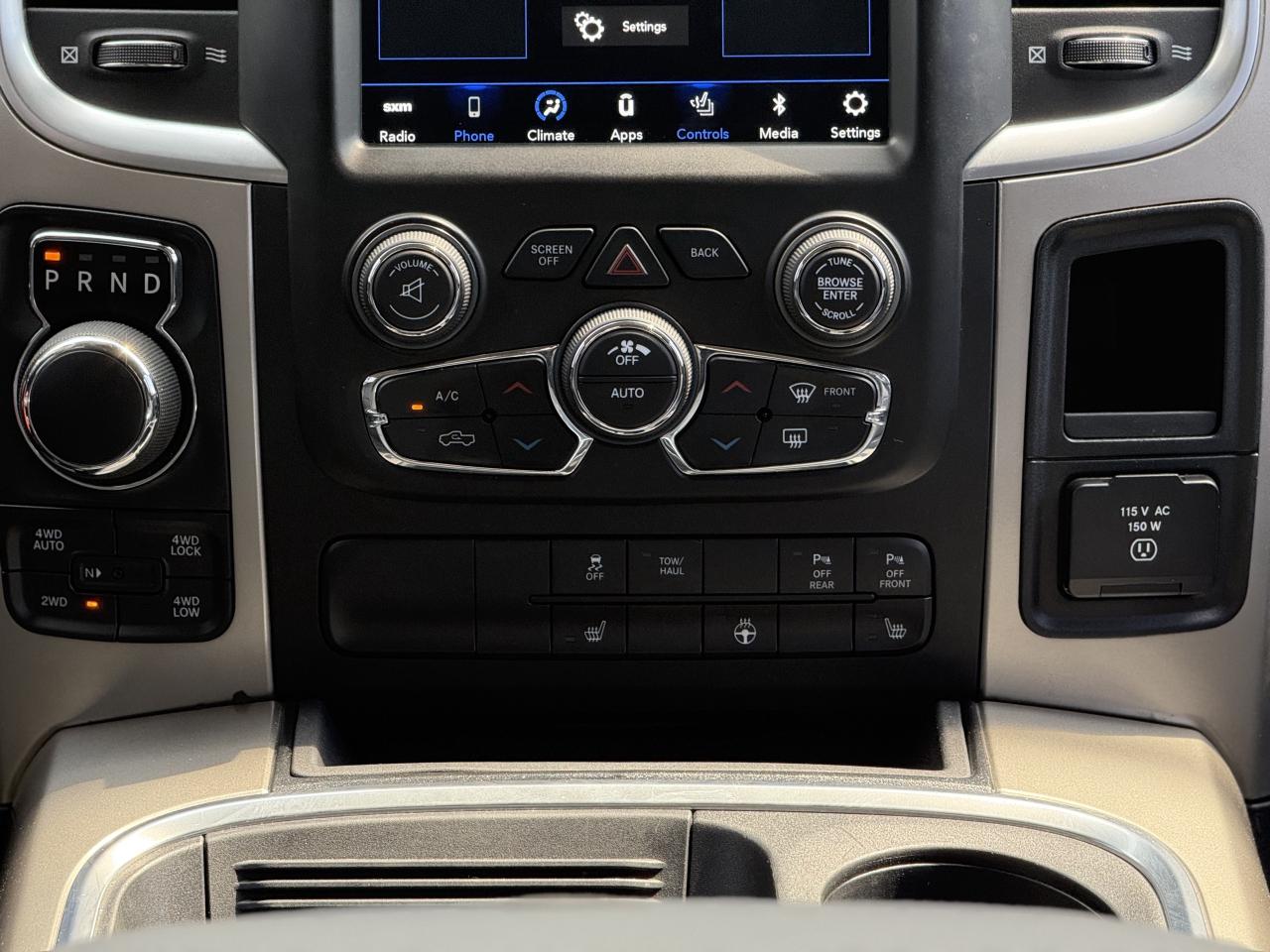 2018 RAM 1500 SLT | BACK UP CAMERA | - Photo #25