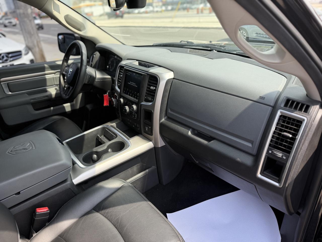 2018 RAM 1500 SLT | BACK UP CAMERA | - Photo #30