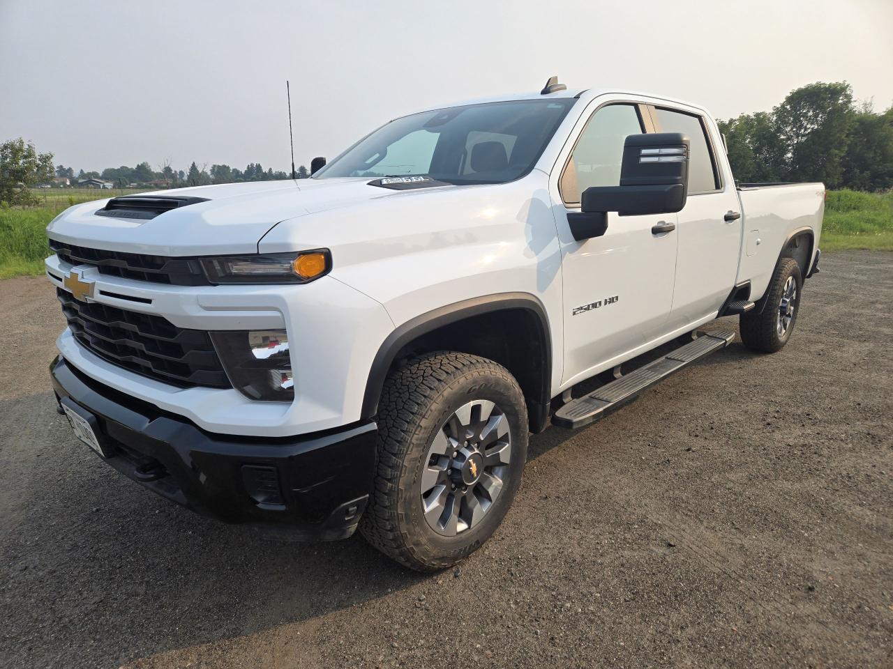 Used 2024 Chevrolet Silverado 2500 Custom for sale in Thunder Bay, ON