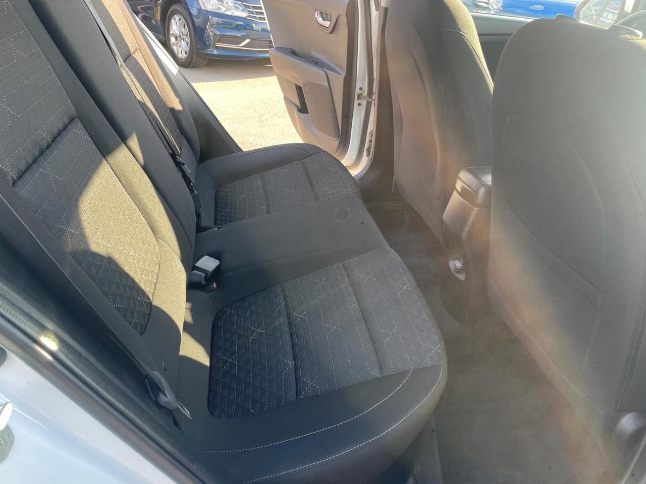 2020 Kia Rio AUTO SAFETY  NO ACCIDENT B-TOOTH CAMERA NEW BRAKES - Photo #10