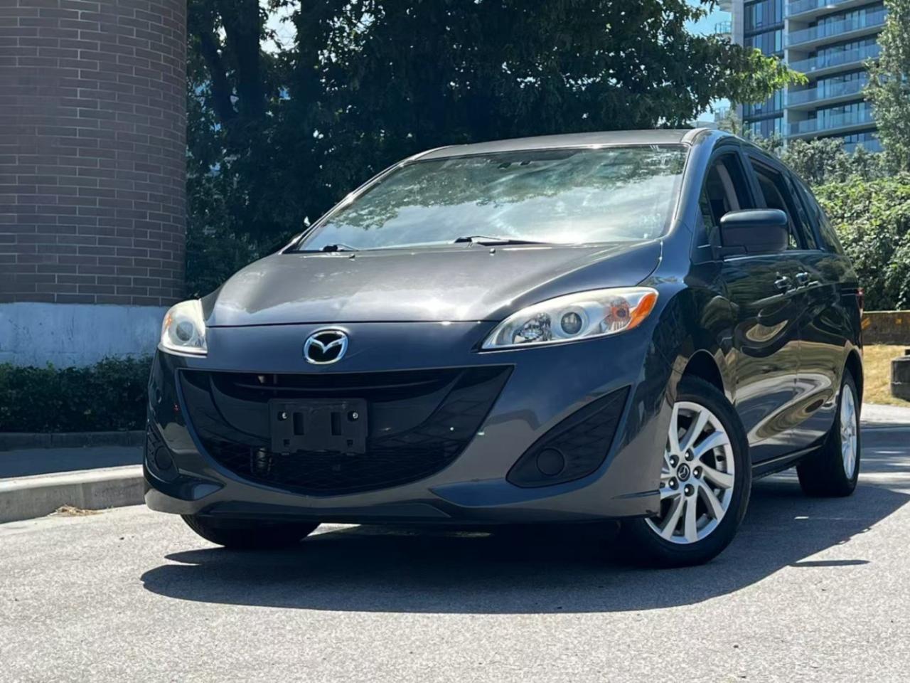 Used 2015 Mazda MAZDA5 GS/ NO ACCIDENT/ BC LOCAL for sale in Richmond, BC