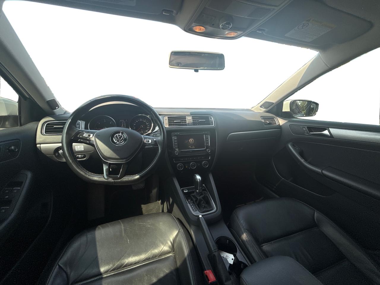 2015 Volkswagen Jetta HIGHLINE Photo