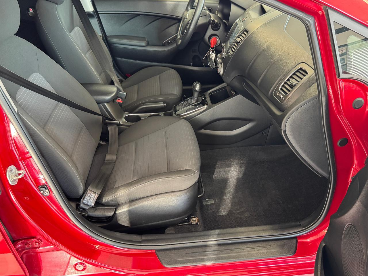 2017 Kia Forte LX+New Tires+ApplePlay+Remote Start+CLEAN CARFAX - Photo #21