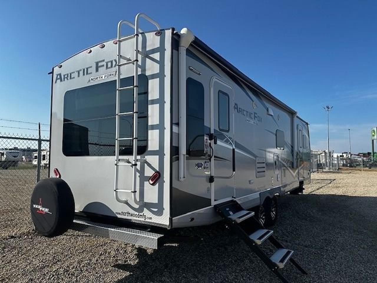 2024 Arctic Fox North Fork 32A 