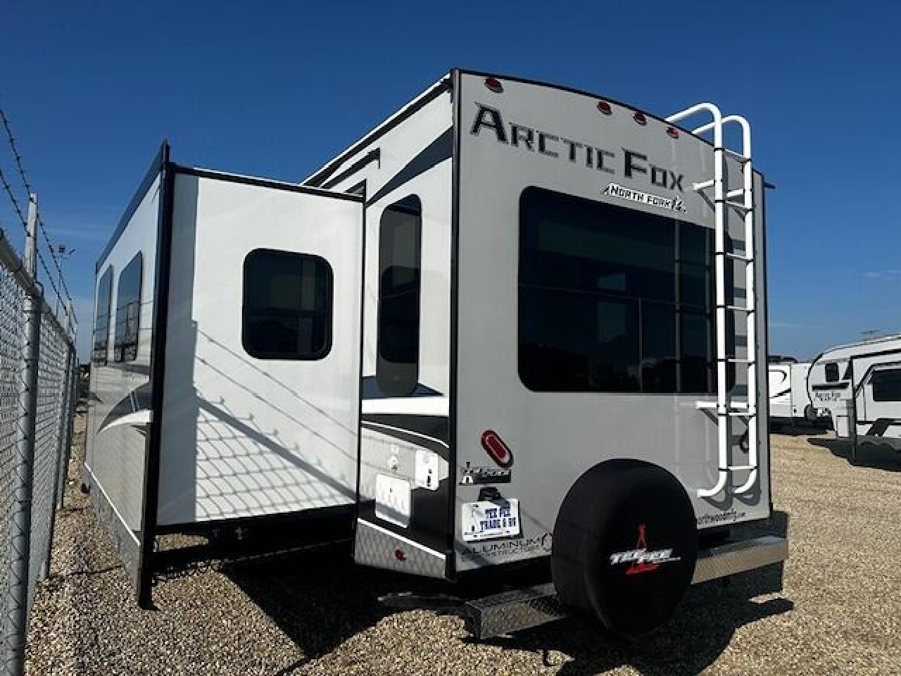 2024 Arctic Fox North Fork 32A 