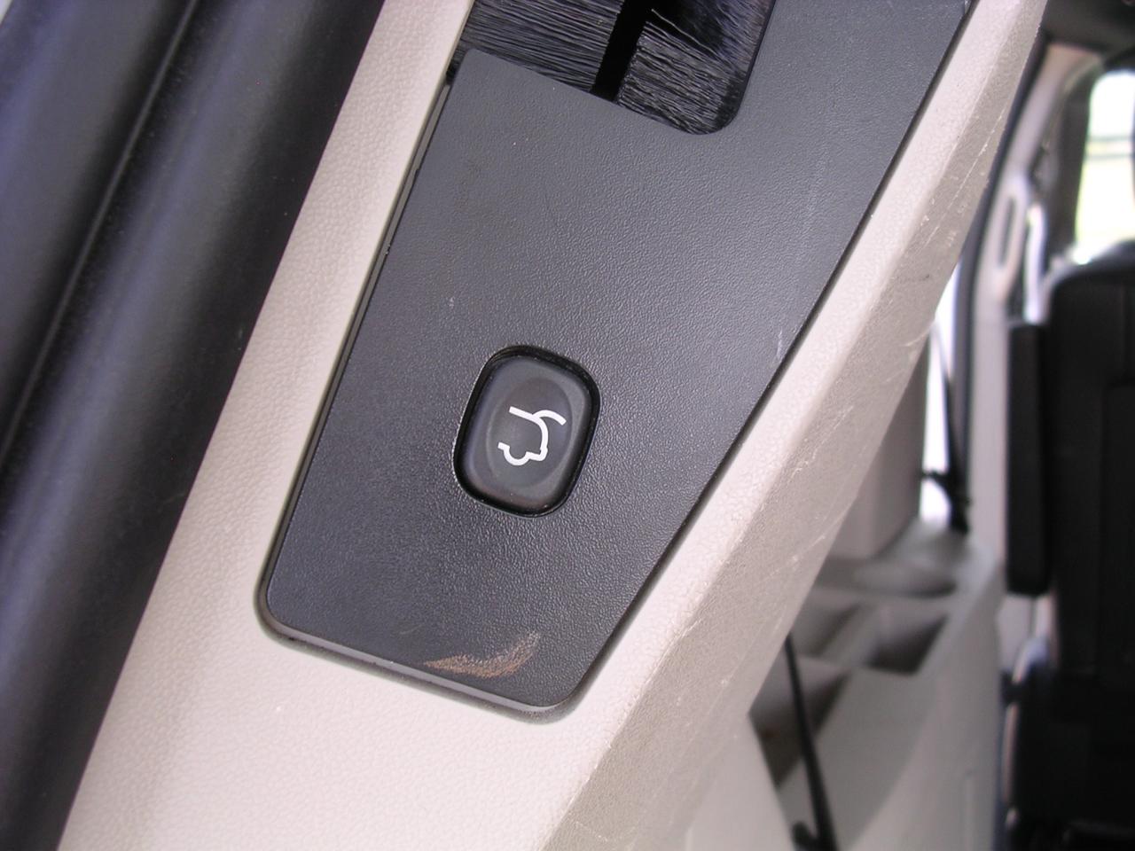 2017 Dodge Grand Caravan SXT Premium Plus - Photo #9