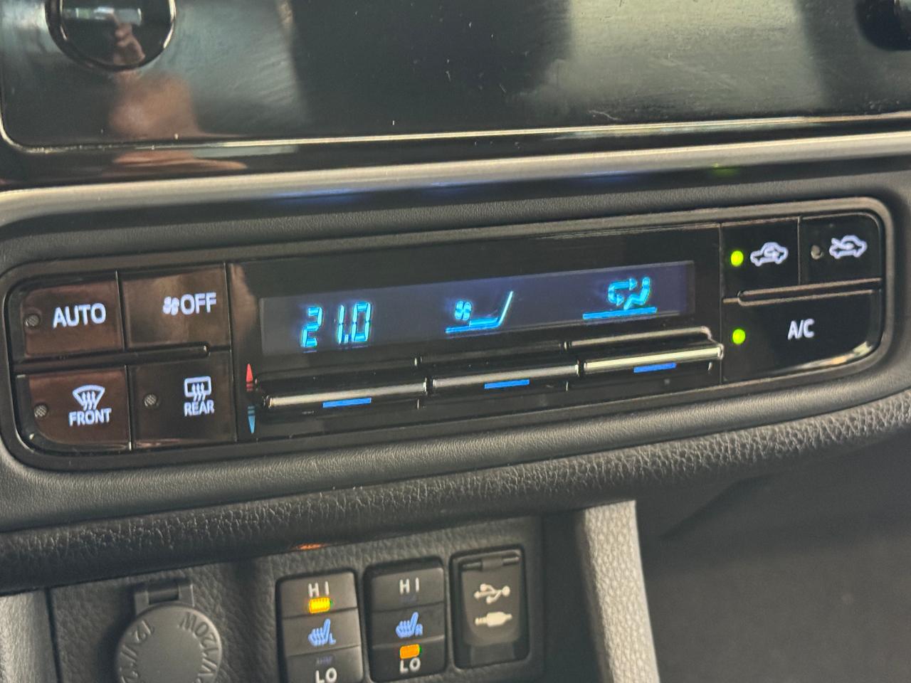 2019 Toyota Corolla LE+Adaptive Cruise+LOW KMS! CLEAN CARFAX! - Photo #30