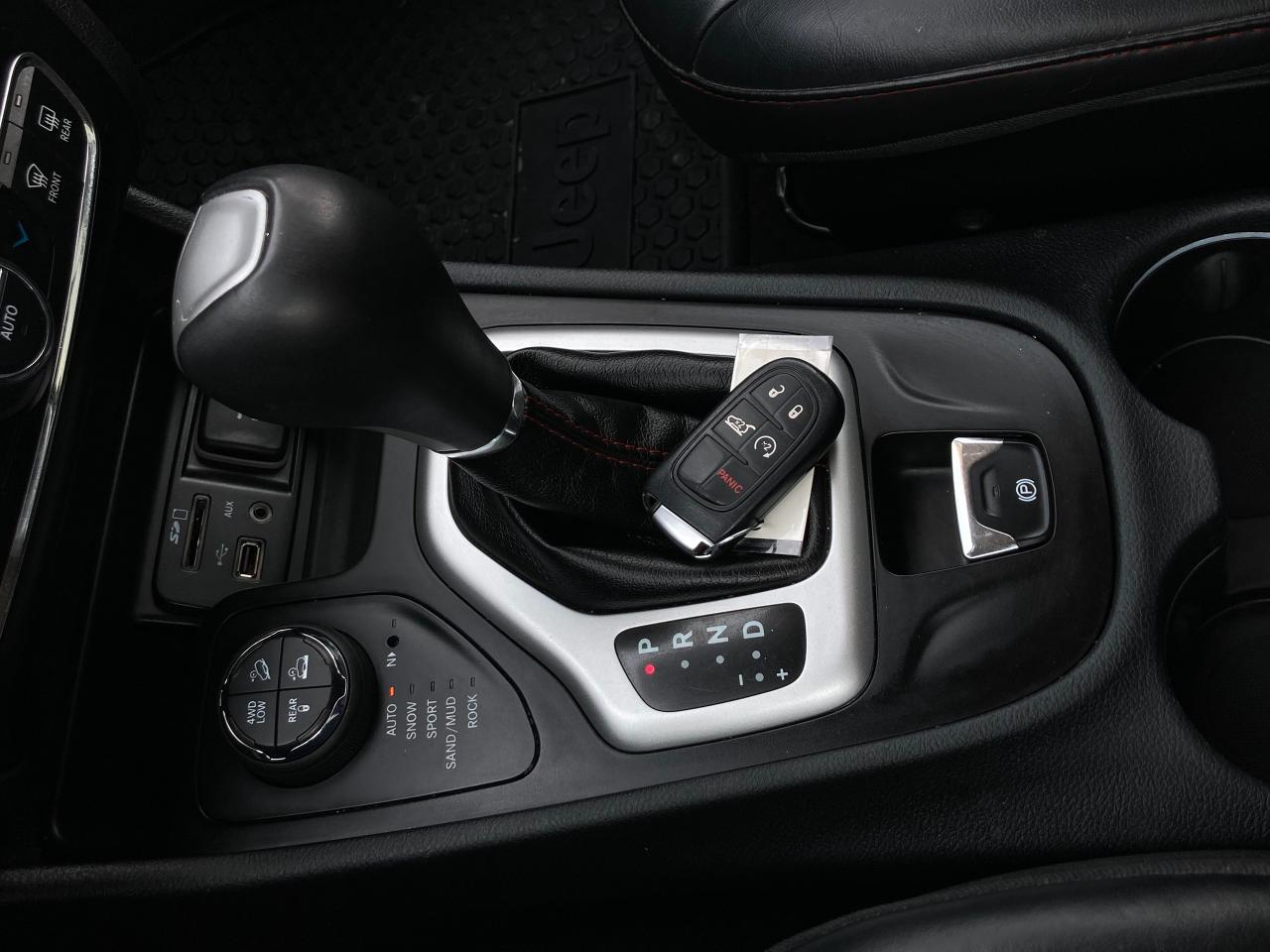2016 Jeep Cherokee Trailhawk - Photo #19