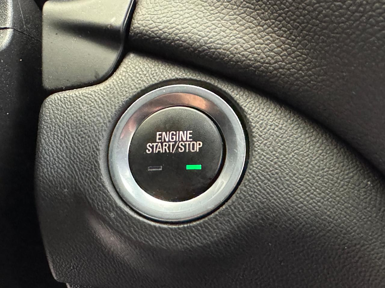 2022 Chevrolet Equinox AWD LT+New Tires+ApplePlay+CLEAN CARFAX - Photo #39