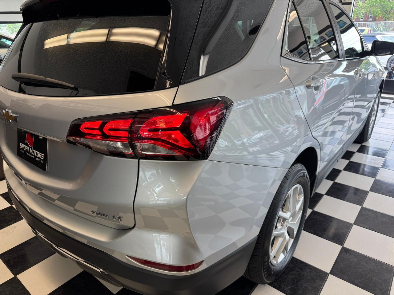 2022 Chevrolet Equinox AWD LT+New Tires+ApplePlay+CLEAN CARFAX - Photo #35