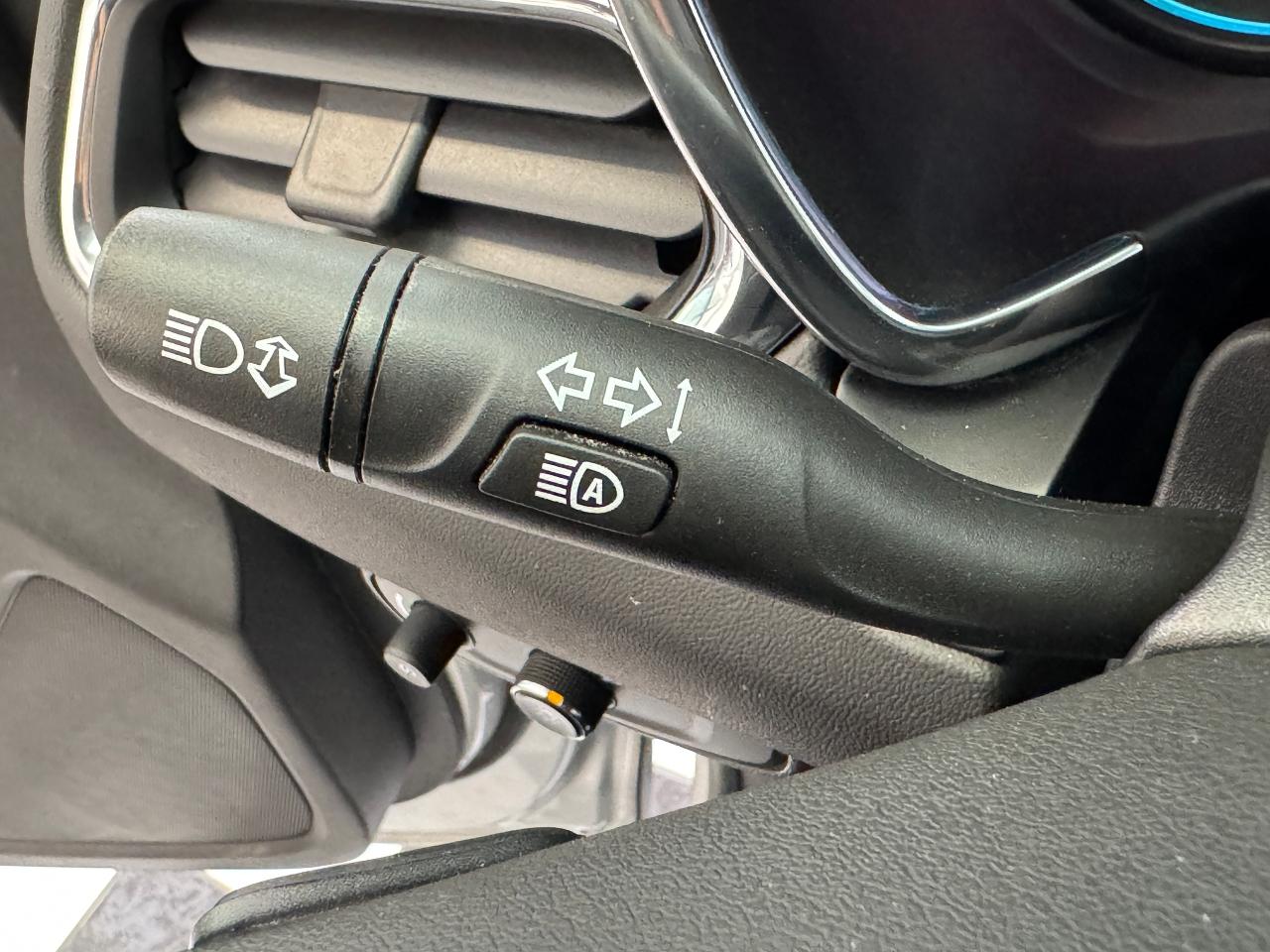 2022 Chevrolet Equinox AWD LT+New Tires+ApplePlay+CLEAN CARFAX - Photo #43
