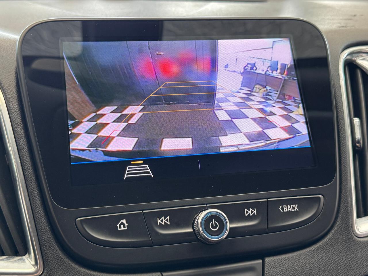 2019 Chevrolet Malibu LT+ApplePlay+Camera+New Tires+CLEAN CARFAX - Photo #14
