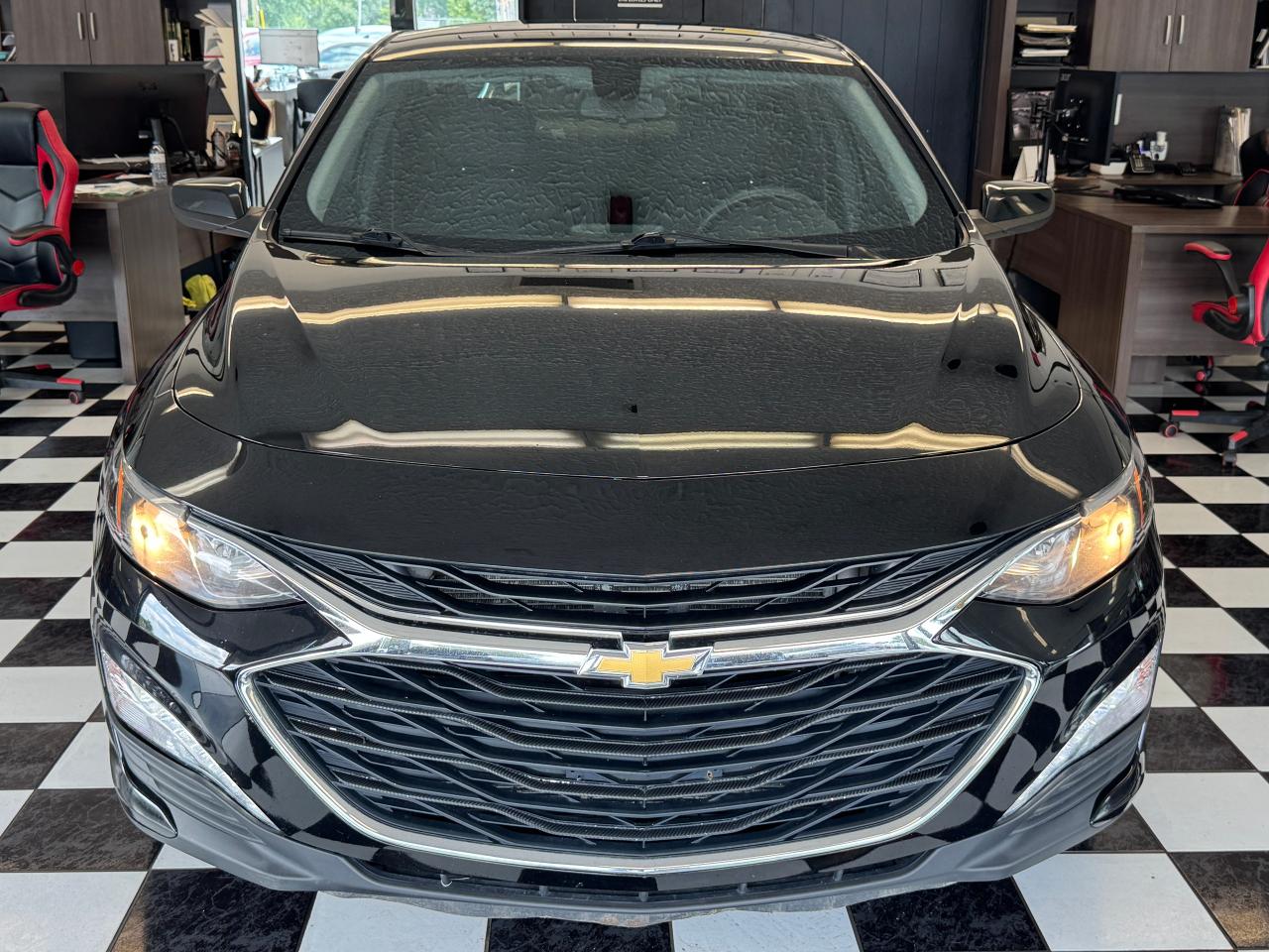 2019 Chevrolet Malibu LT+ApplePlay+Camera+New Tires+CLEAN CARFAX - Photo #8