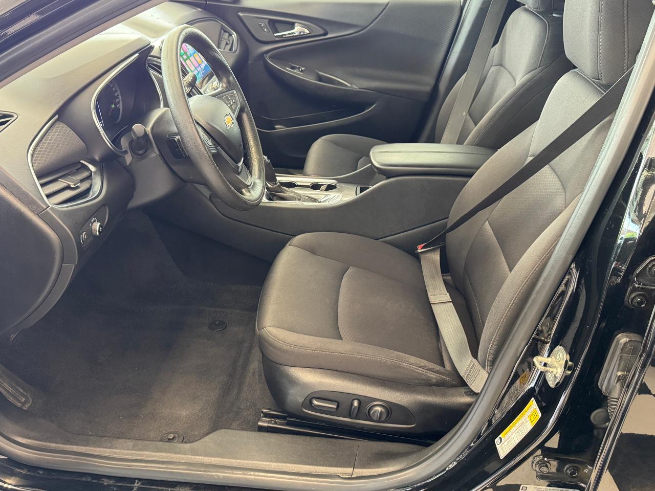 2019 Chevrolet Malibu LT+ApplePlay+Camera+New Tires+CLEAN CARFAX - Photo #18