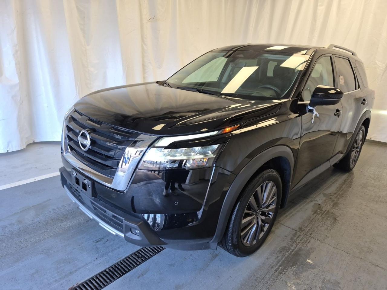 Used 2023 Nissan Pathfinder SL for sale in North York, ON