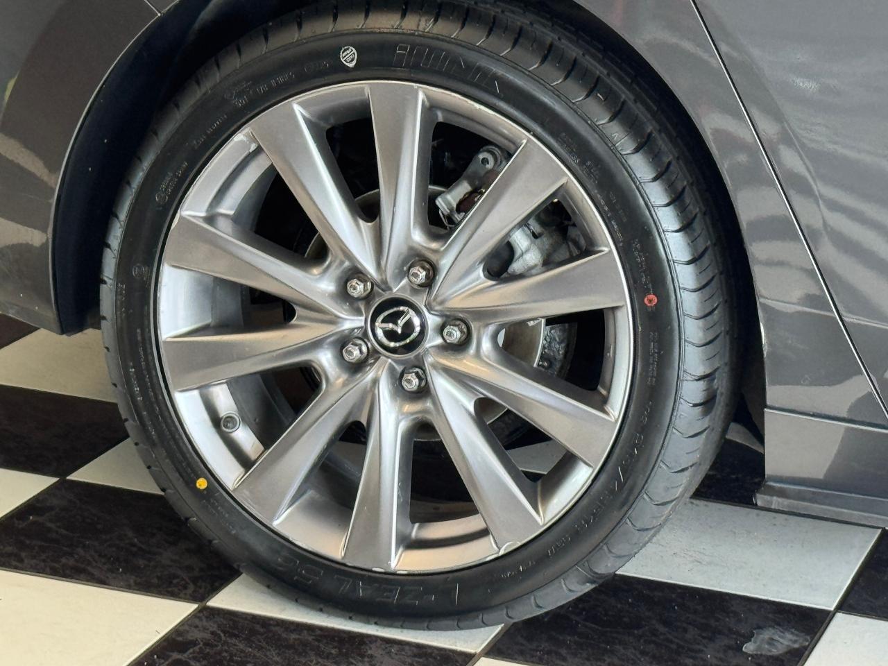 2019 Mazda MAZDA3 GT+New Tires+Brakes+Leather+Roof+CLEAN CARFAX Photo54
