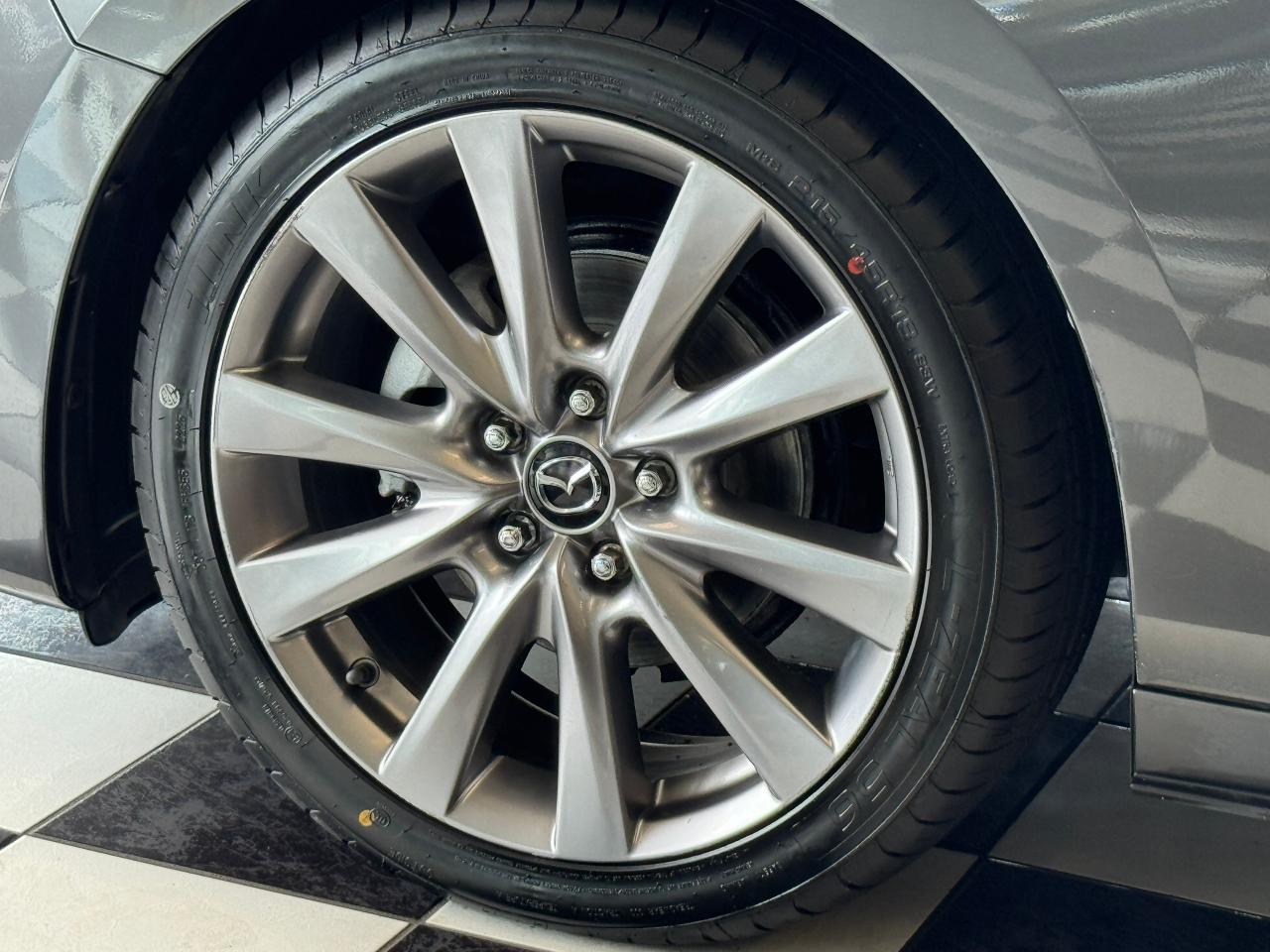 2019 Mazda MAZDA3 GT+New Tires+Brakes+Leather+Roof+CLEAN CARFAX - Photo #52