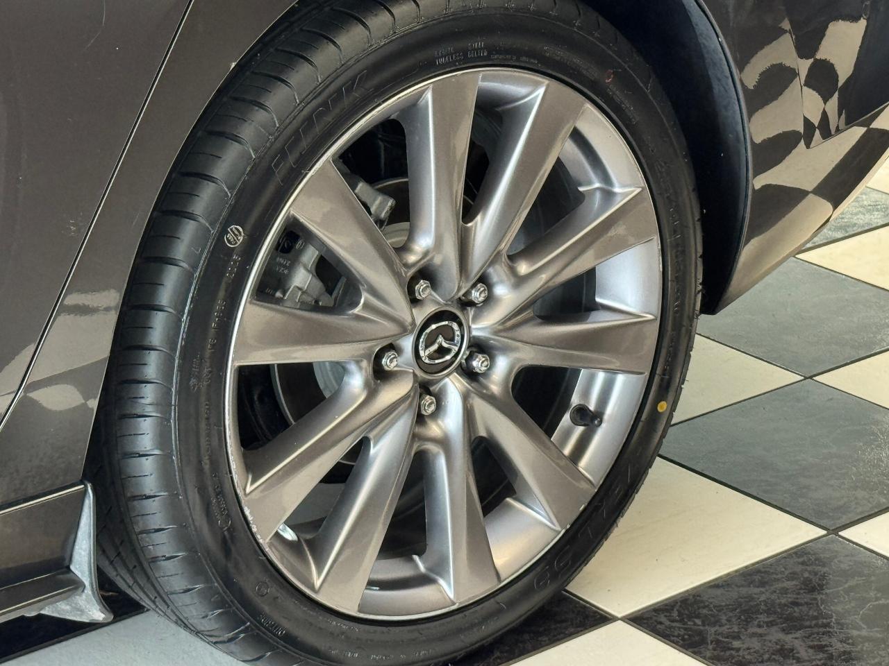 2019 Mazda MAZDA3 GT+New Tires+Brakes+Leather+Roof+CLEAN CARFAX - Photo #53