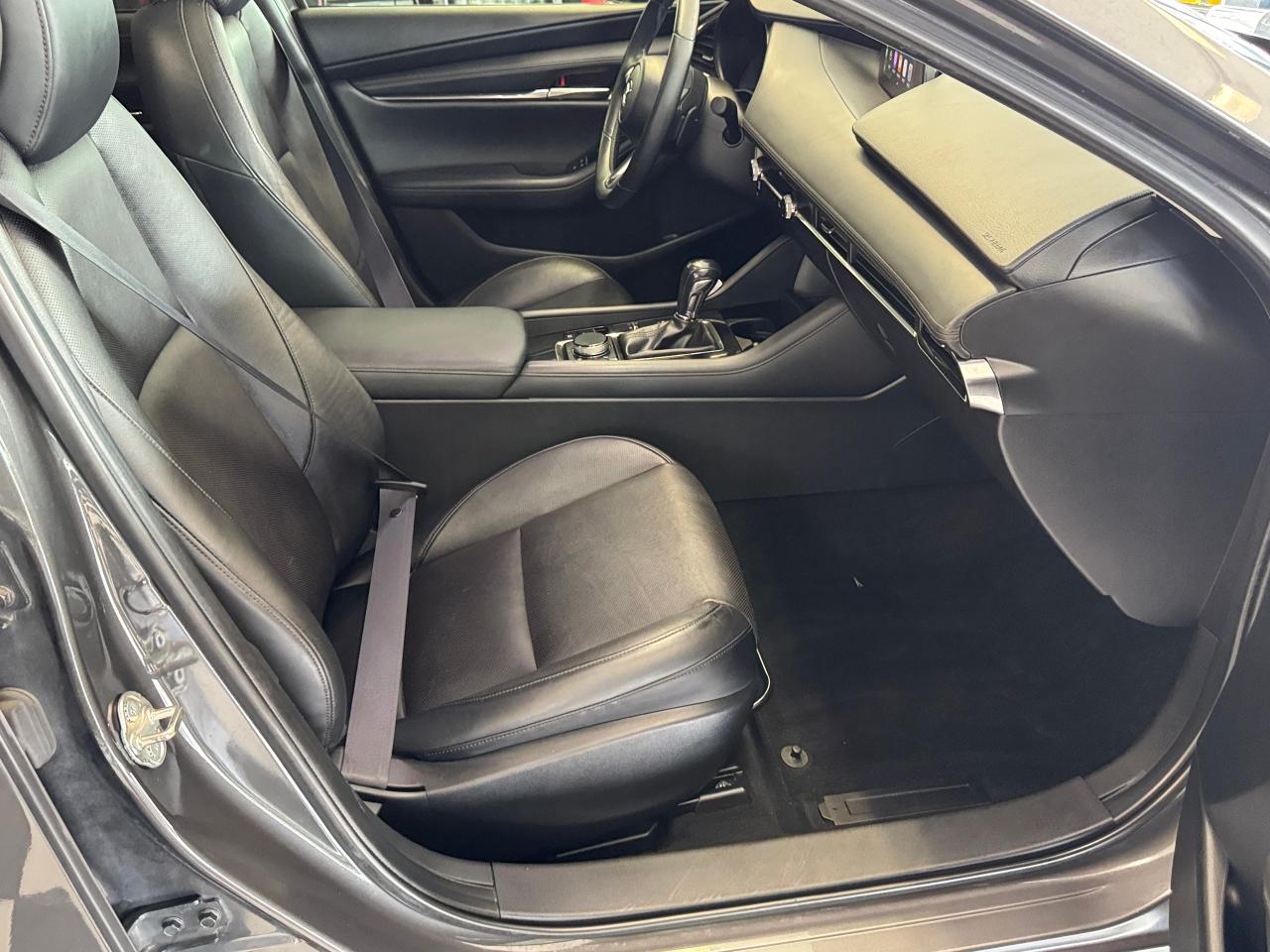 2019 Mazda MAZDA3 GT+New Tires+Brakes+Leather+Roof+CLEAN CARFAX - Photo #23