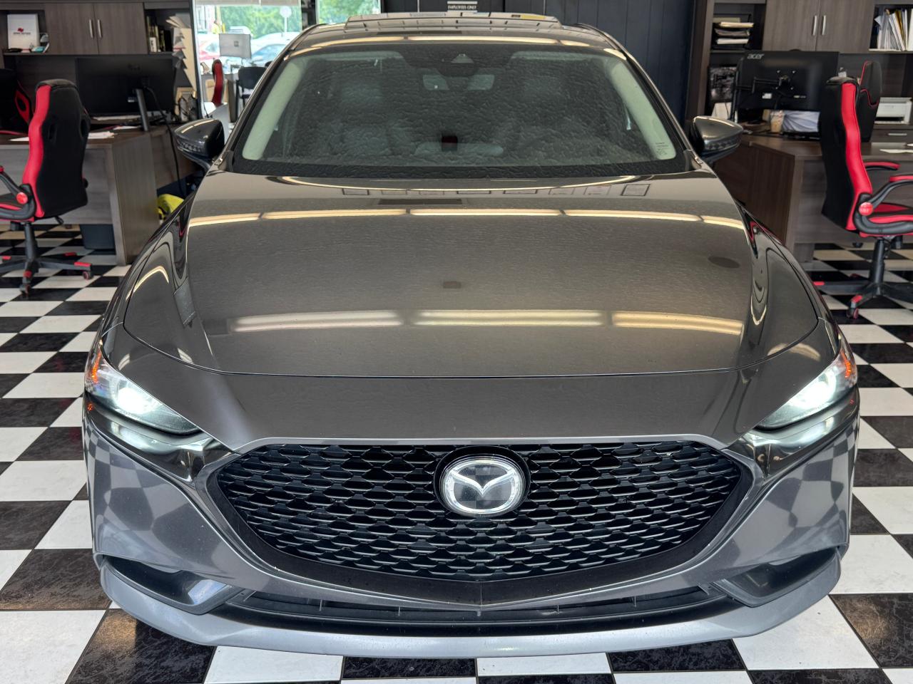 2019 Mazda MAZDA3 GT+New Tires+Brakes+Leather+Roof+CLEAN CARFAX - Photo #12