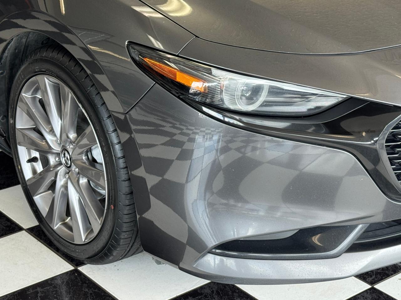 2019 Mazda MAZDA3 GT+New Tires+Brakes+Leather+Roof+CLEAN CARFAX - Photo #36