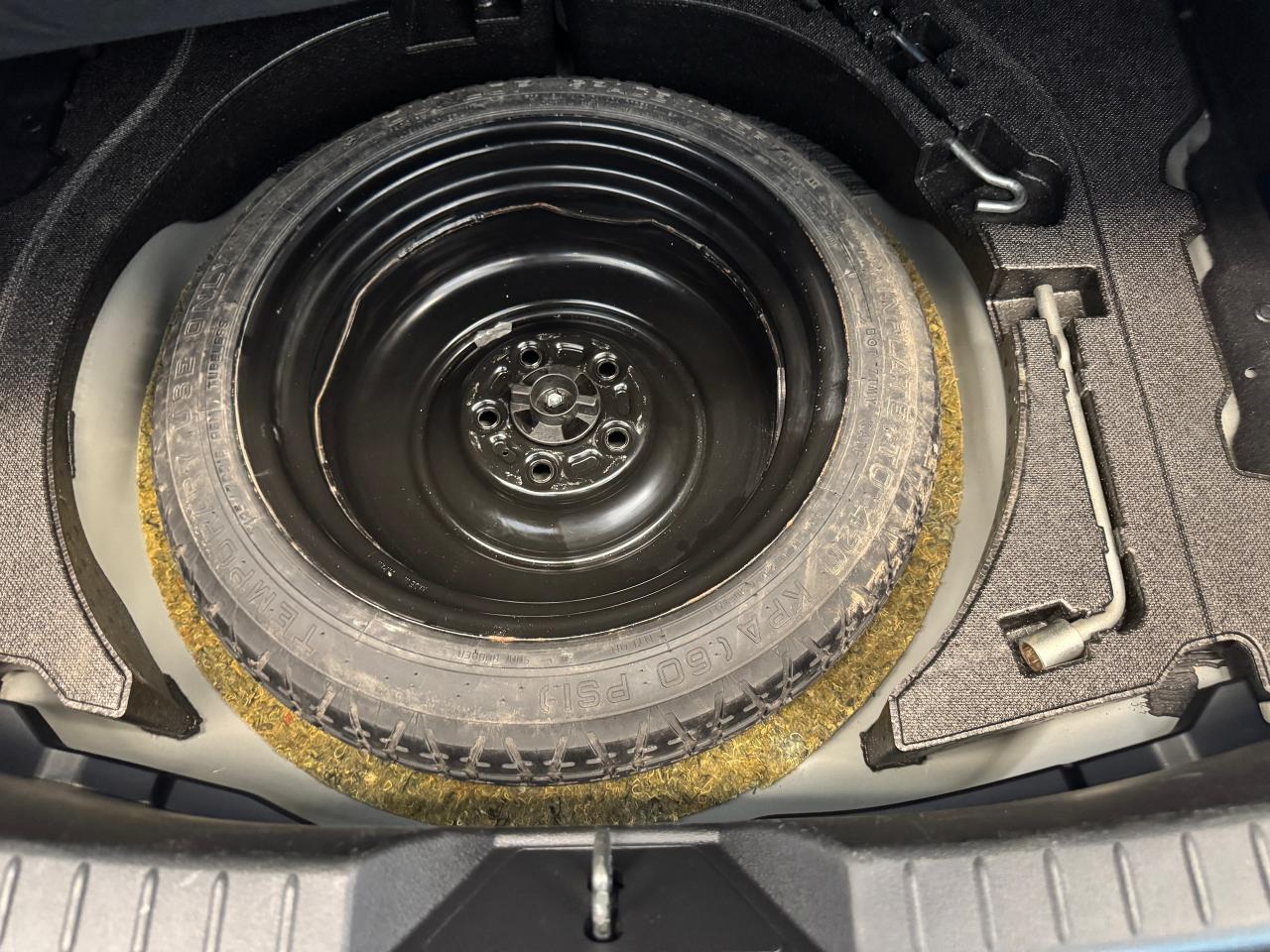 2019 Mazda MAZDA3 GT+New Tires+Brakes+Leather+Roof+CLEAN CARFAX - Photo #56