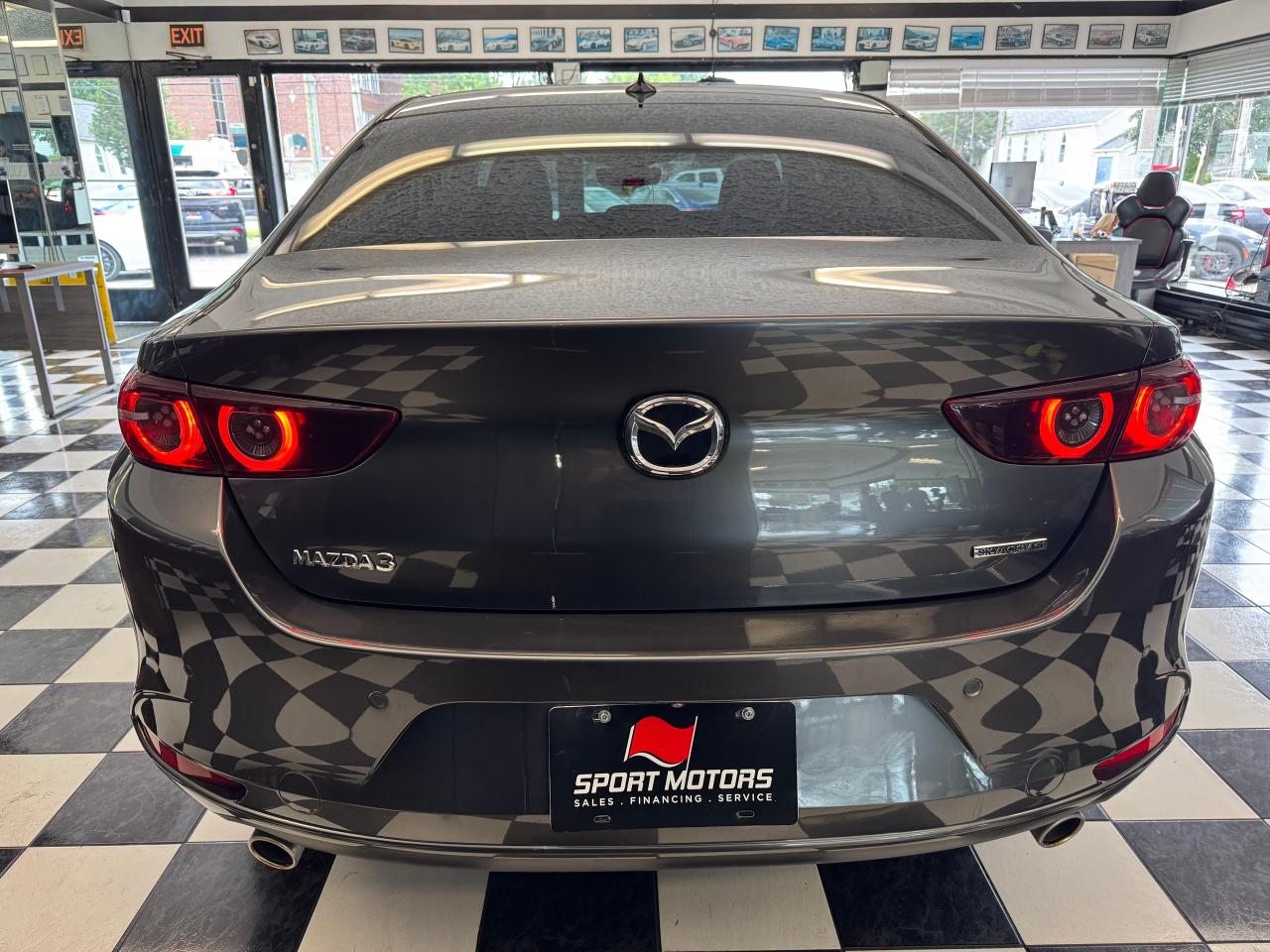 2019 Mazda MAZDA3 GT+New Tires+Brakes+Leather+Roof+CLEAN CARFAX - Photo #9