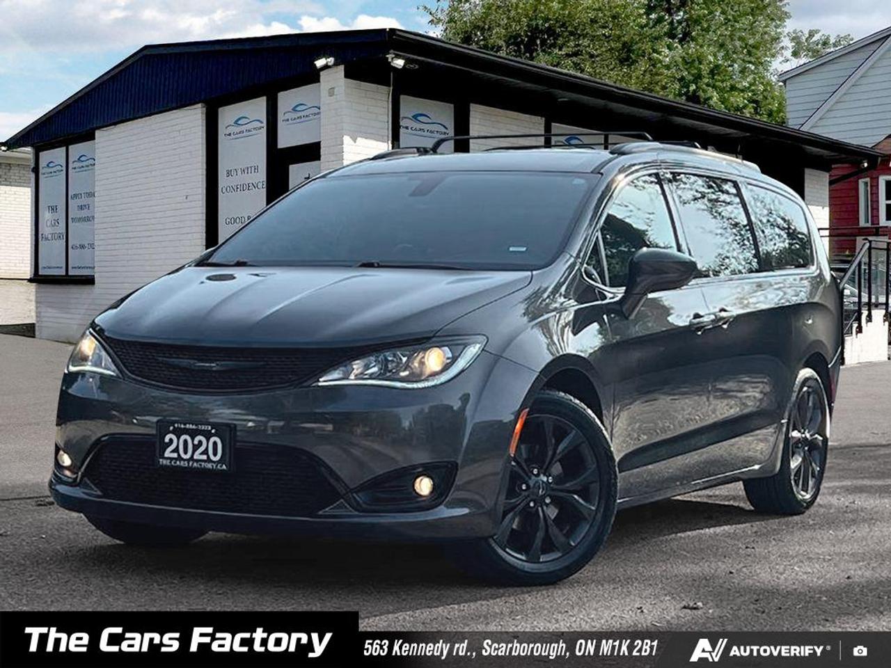2020 Chrysler Pacifica Touring-L  Leather/Camera Apple CarPlay! - Photo #1