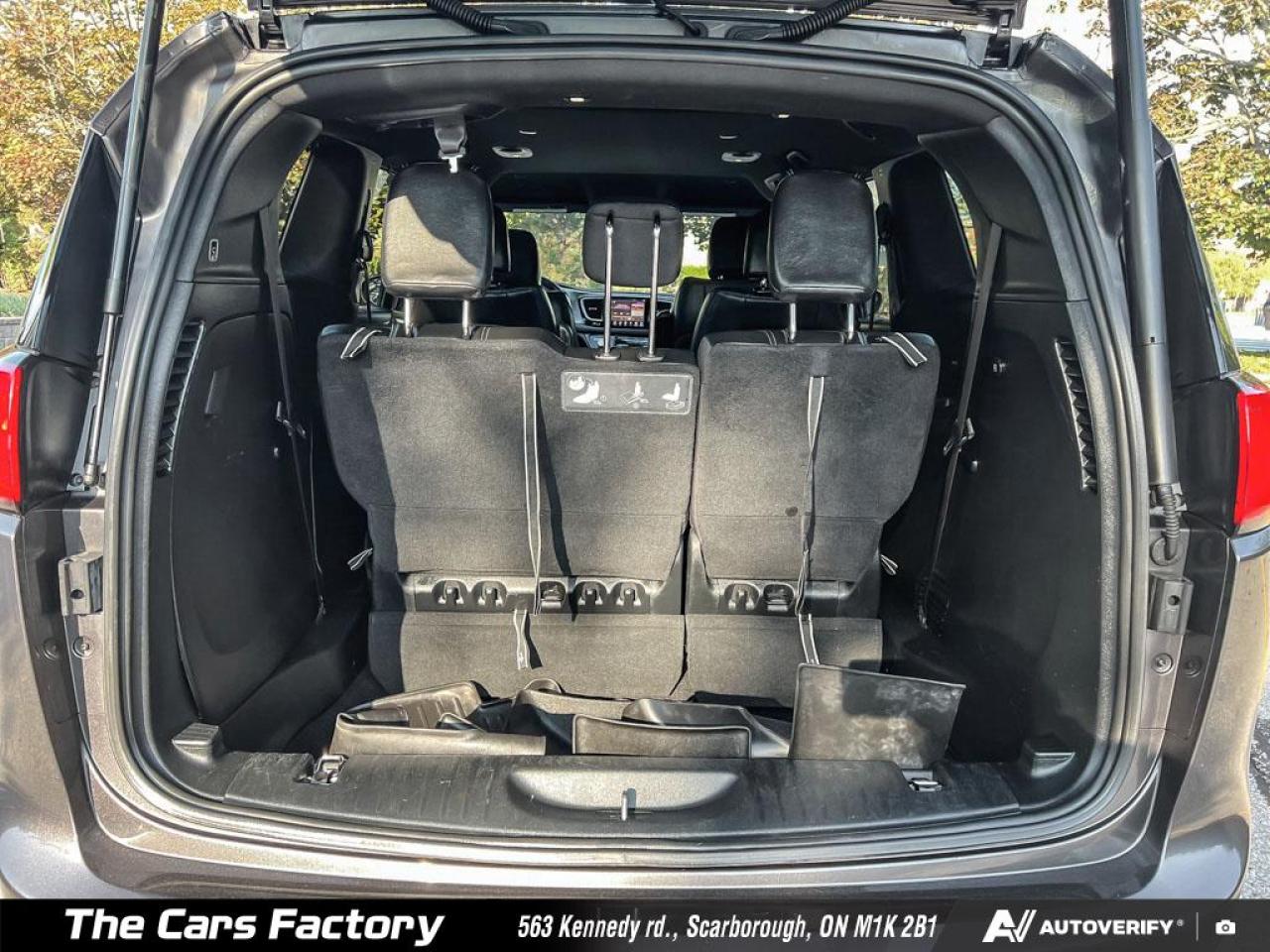 2020 Chrysler Pacifica Touring-L  Leather/Camera Apple CarPlay! - Photo #10