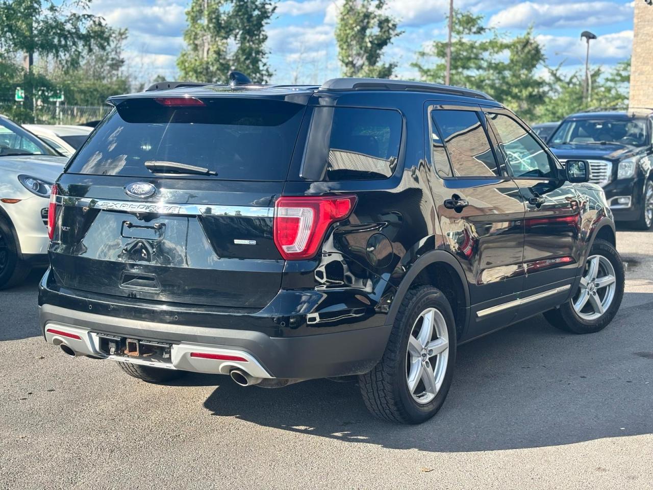 2016 Ford Explorer XLT - Photo #6
