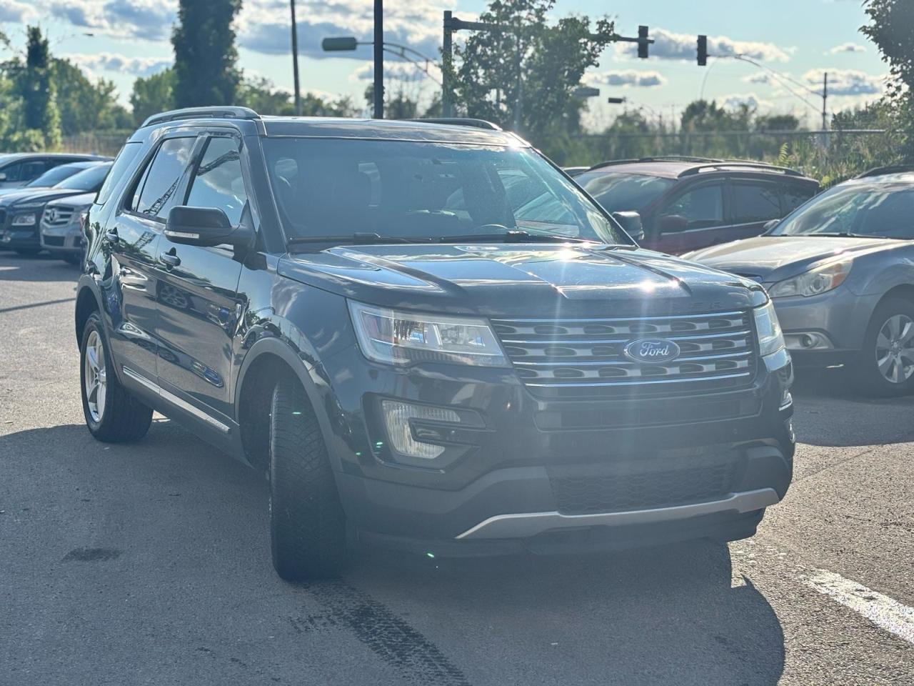 2016 Ford Explorer XLT - Photo #3