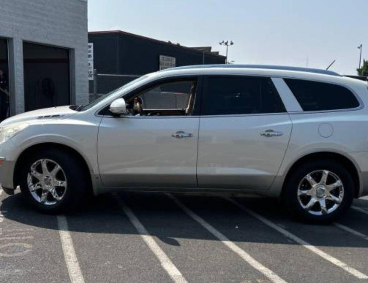 2010 Buick Enclave Only $7850 certified with plates - Photo #8