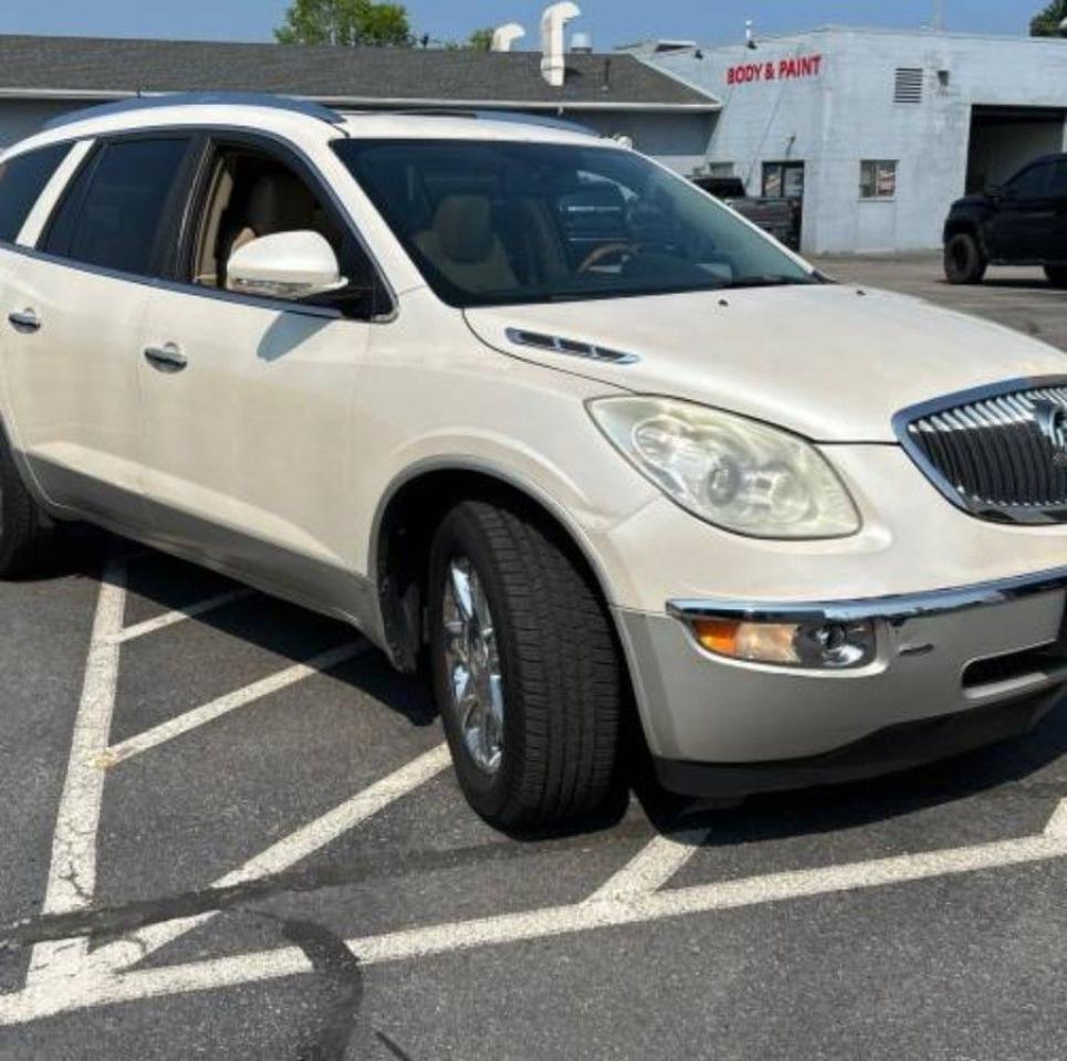 2010 Buick Enclave Only $7850 certified with plates Photo2