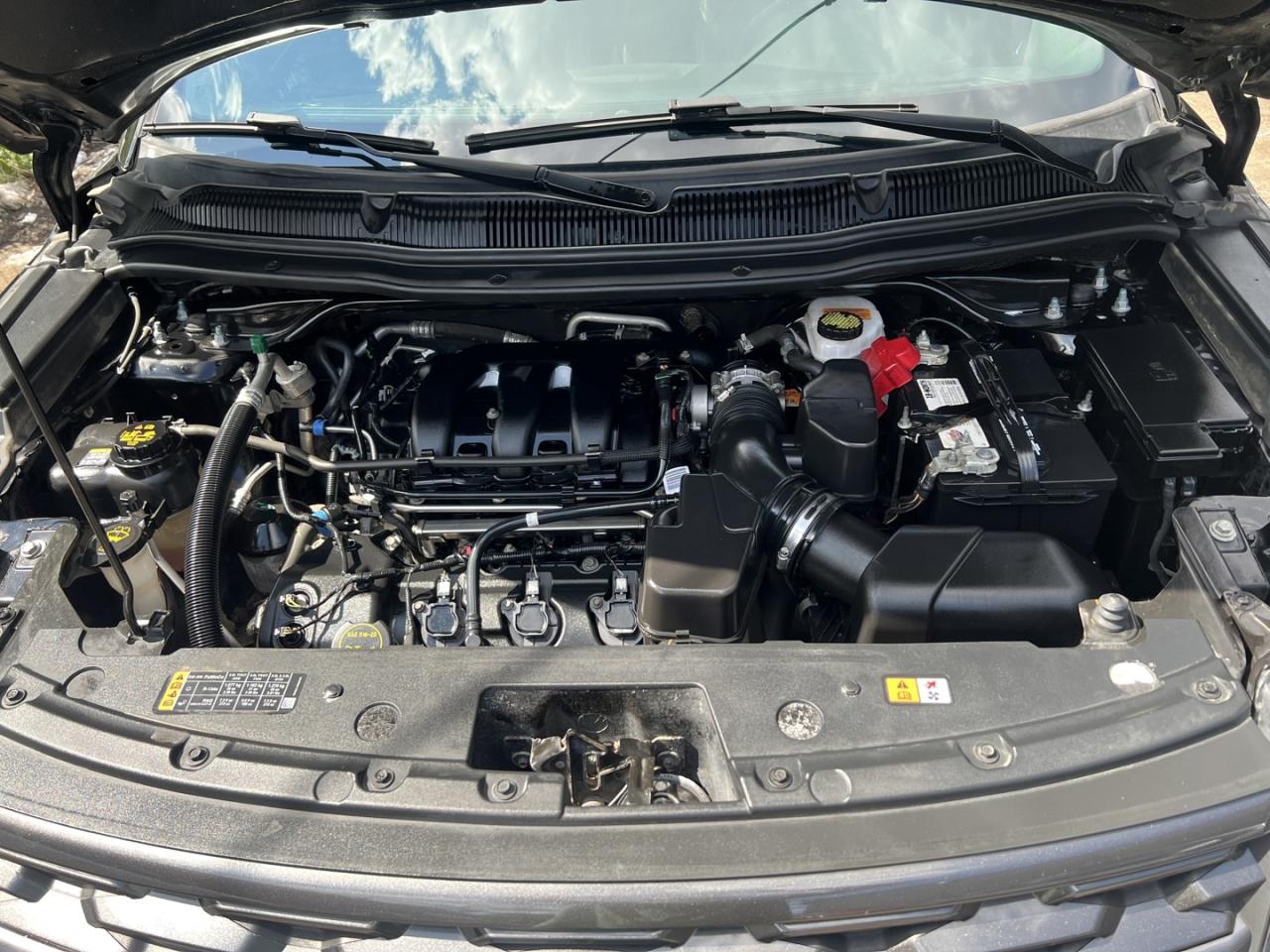 2018 Ford Explorer XLT 4WD - Photo #6