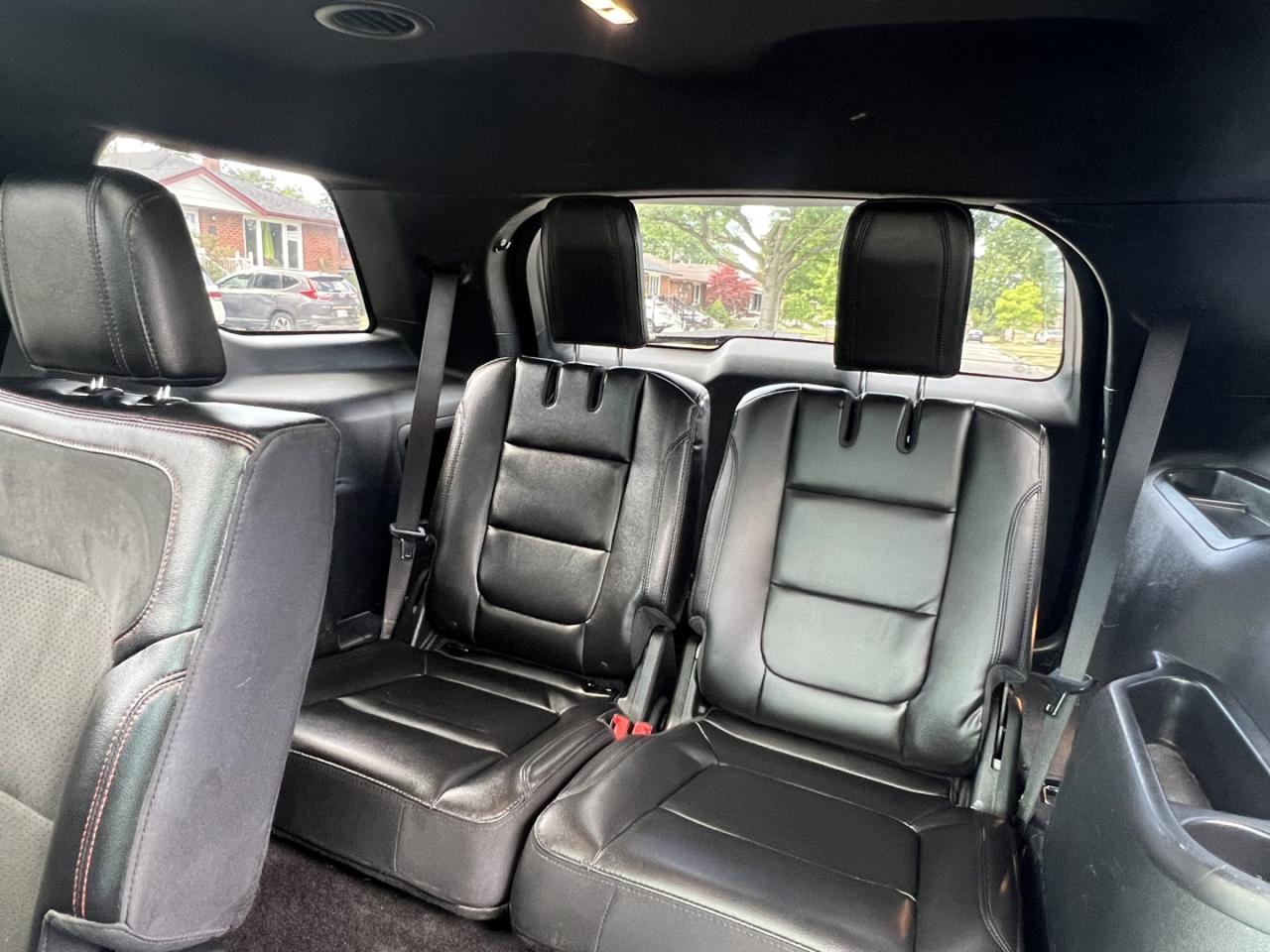 2018 Ford Explorer XLT 4WD - Photo #13