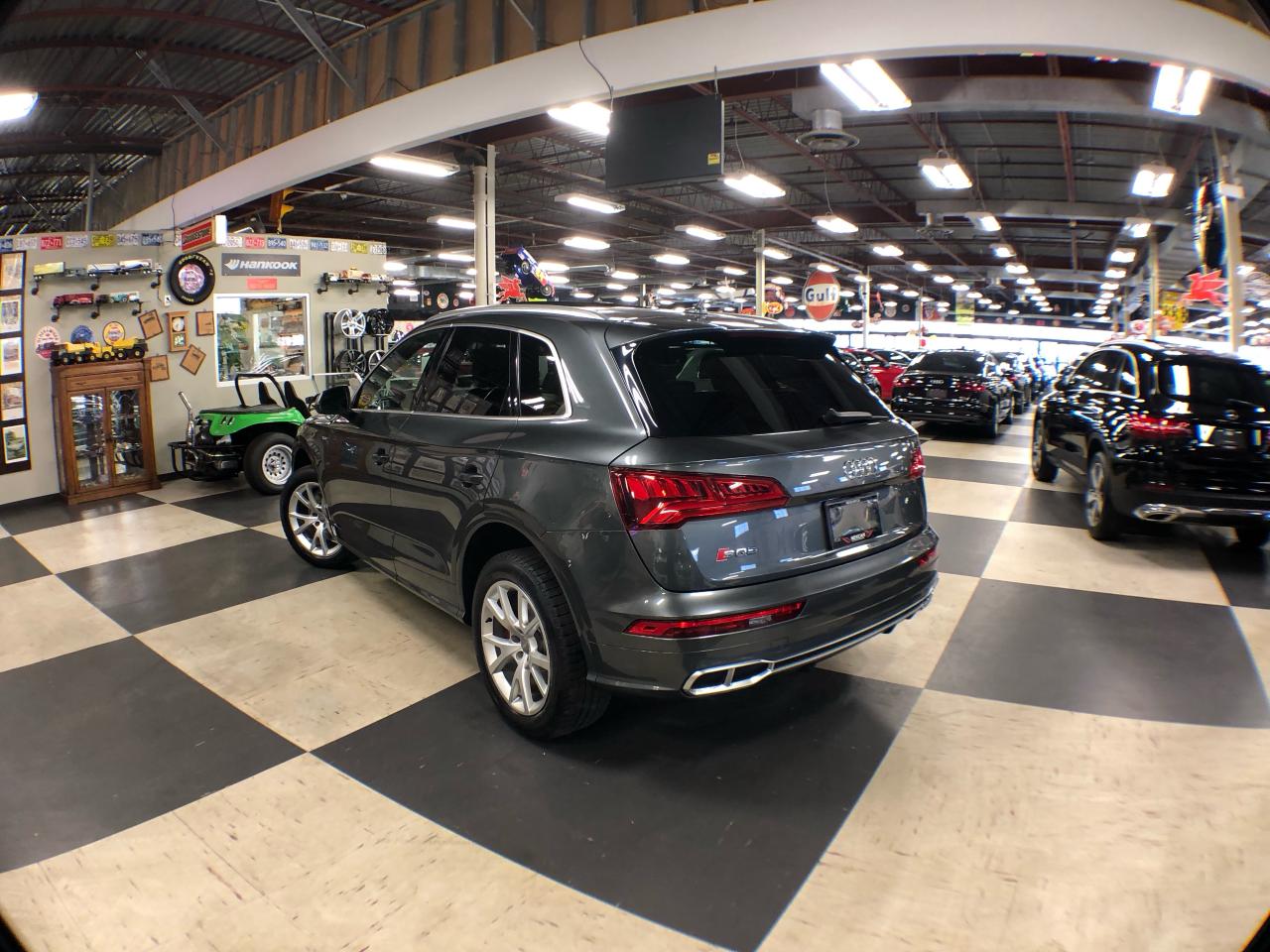 2018 Audi SQ5 PROGRESSIV AWD NAVI LEATHER PAN/ROOF B/SPOT CAMERA Photo4