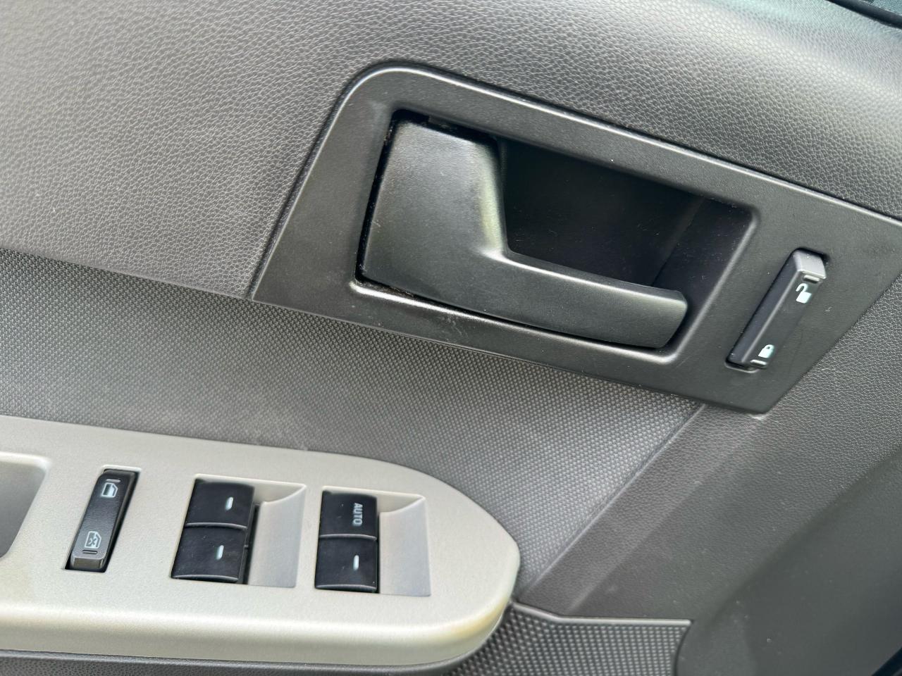 2011 Ford Escape XLT - Photo #13
