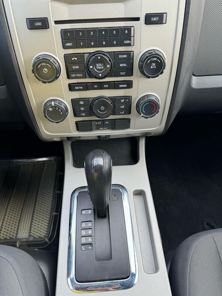 2011 Ford Escape XLT - Photo #16