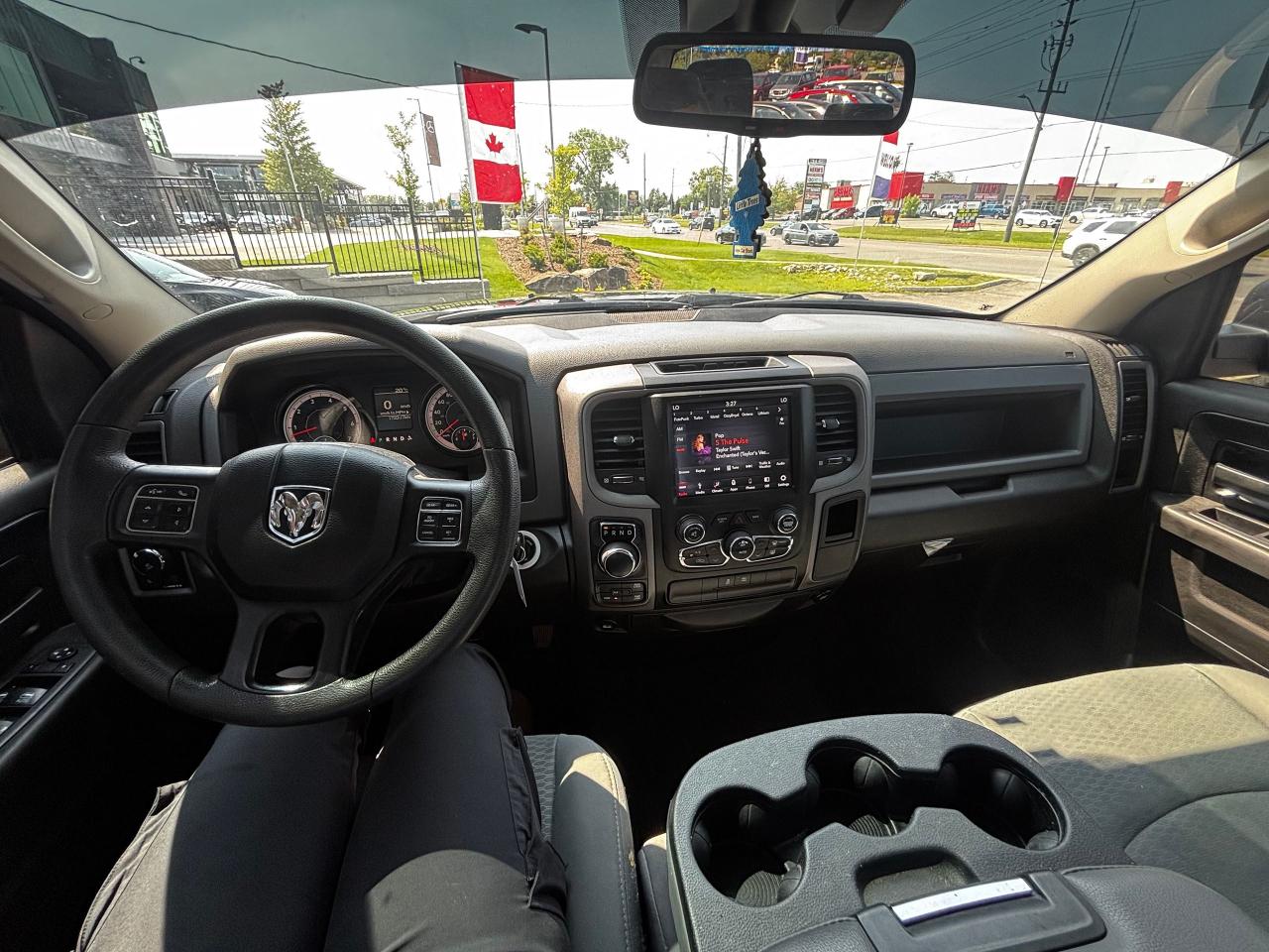 2019 RAM 1500 Classic Express 4x4 Quad Cab 6'4" Box - Photo #5