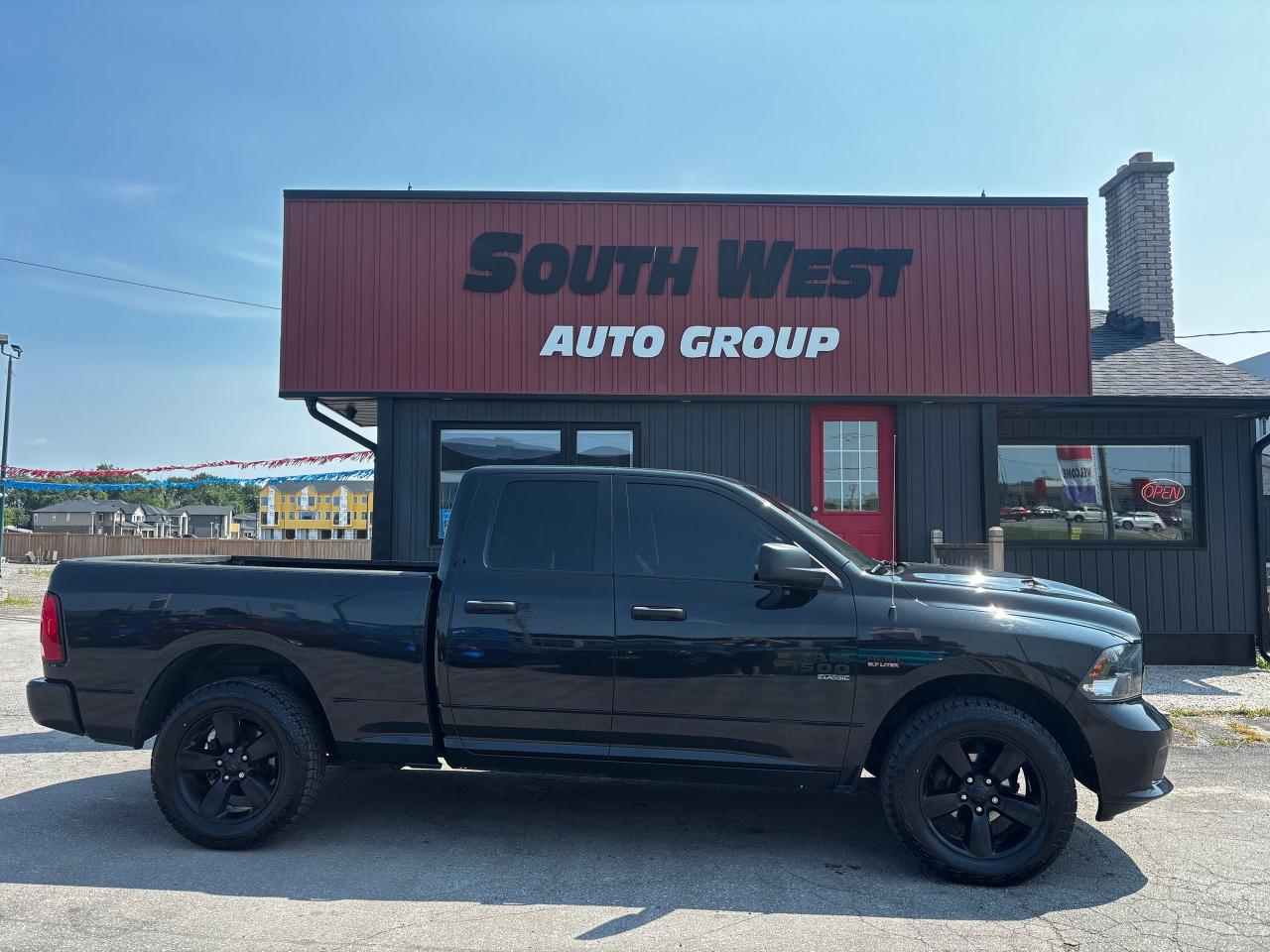 2019 RAM 1500 Classic Express 4x4 Quad Cab 6'4" Box - Photo #2