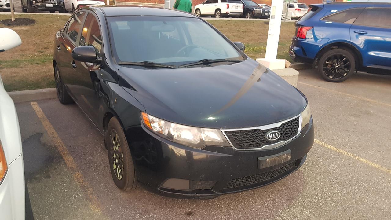 Used 2013 Kia Forte LX for sale in Oshawa, ON