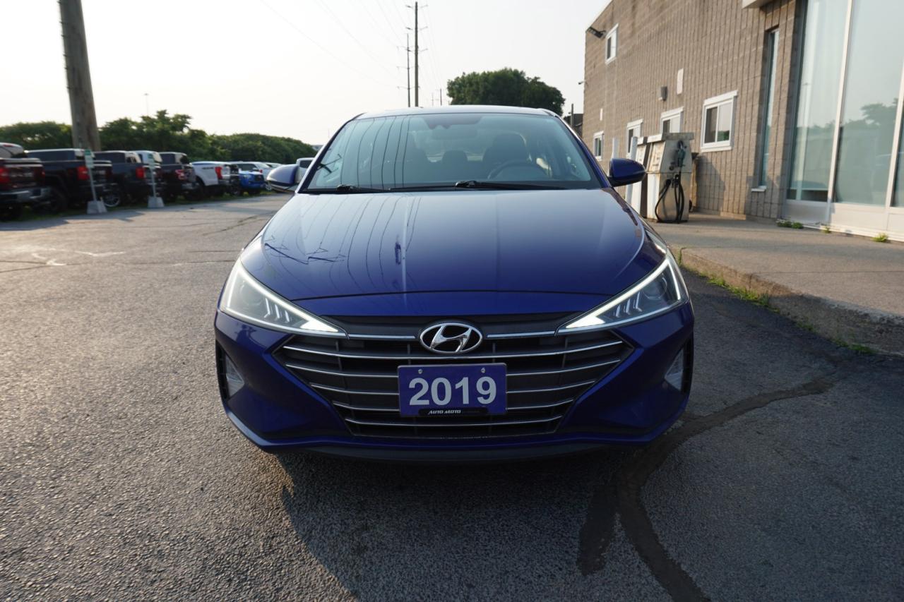 2019 Hyundai Elantra PREFERRED CERTIFIED *ACCIDENT FREE* CAMERA BLUETOOTH HEATED B.SPOT SUNROOF CRUISE ALLOYS - Photo #2