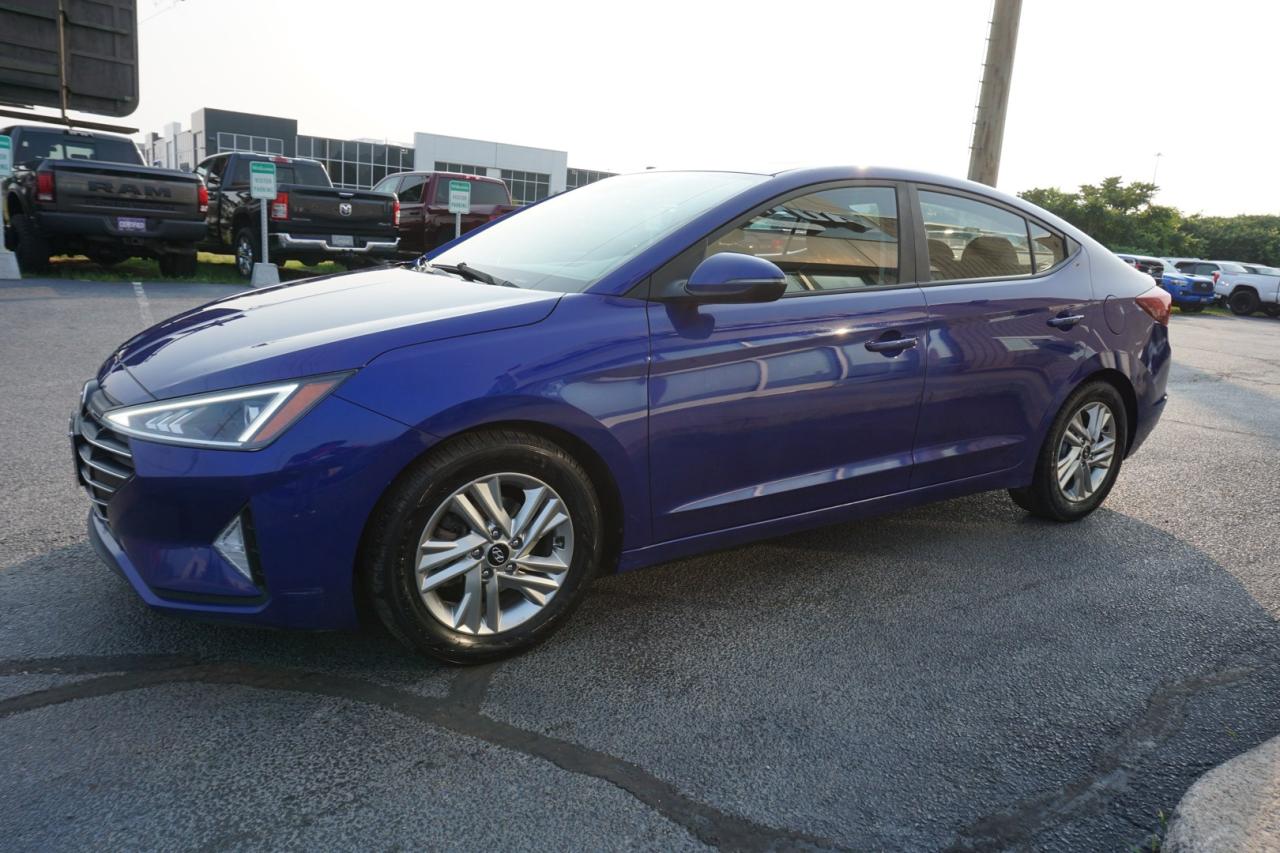 2019 Hyundai Elantra PREFERRED CERTIFIED *ACCIDENT FREE* CAMERA BLUETOOTH HEATED B.SPOT SUNROOF CRUISE ALLOYS - Photo #3
