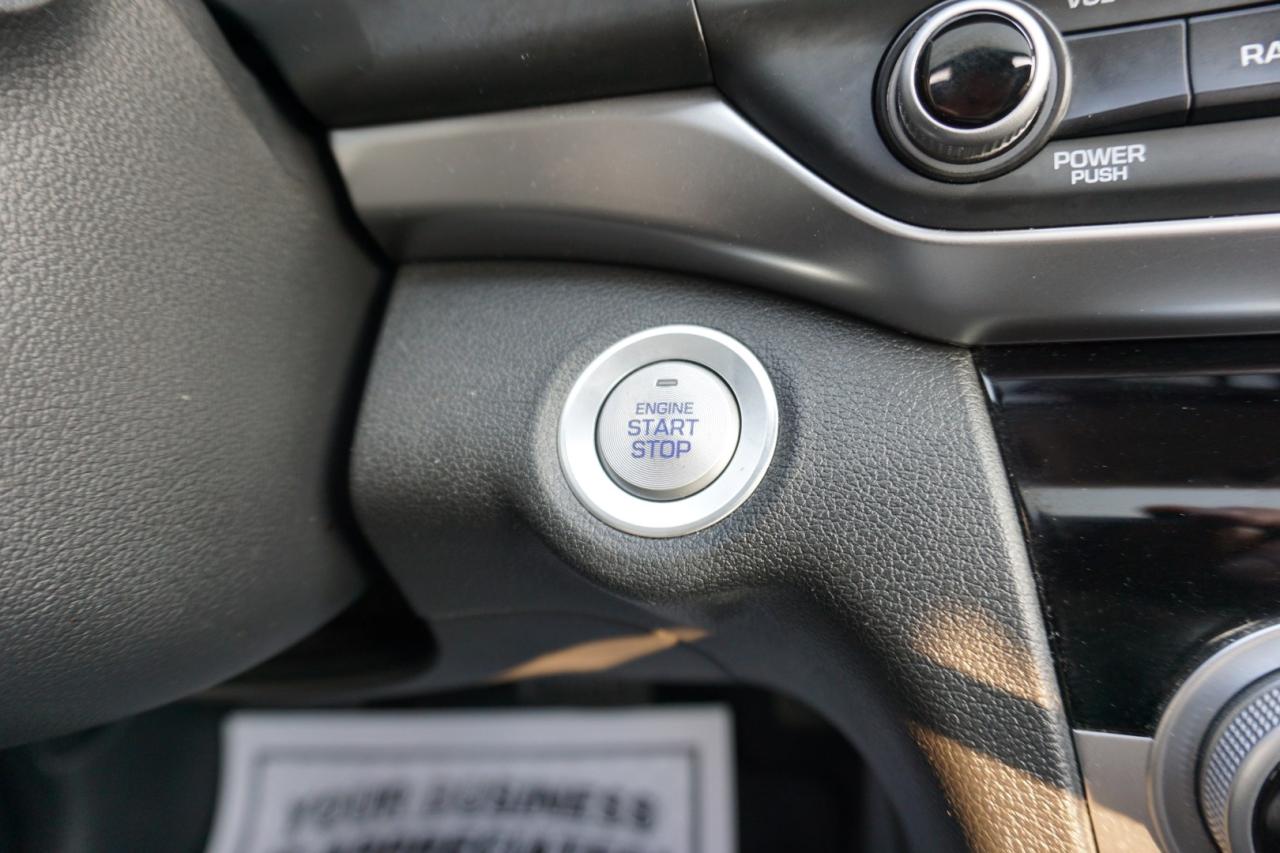 2019 Hyundai Elantra PREFERRED CERTIFIED *ACCIDENT FREE* CAMERA BLUETOOTH HEATED B.SPOT SUNROOF CRUISE ALLOYS - Photo #28