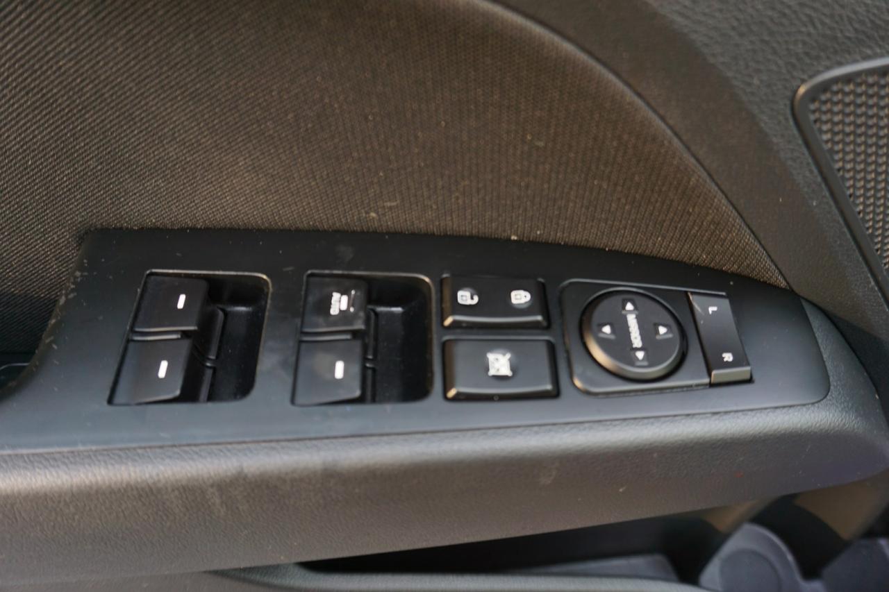 2019 Hyundai Elantra PREFERRED CERTIFIED *ACCIDENT FREE* CAMERA BLUETOOTH HEATED B.SPOT SUNROOF CRUISE ALLOYS - Photo #29