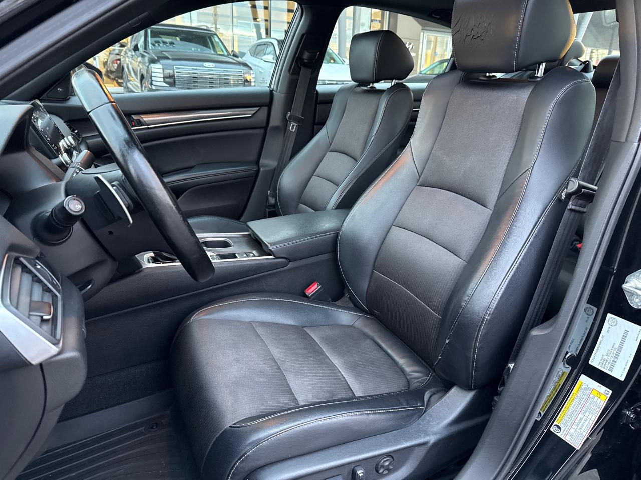 2018 Honda Accord Sport Photo