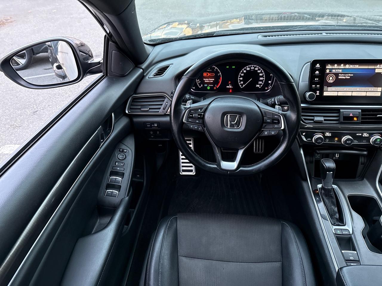 2018 Honda Accord Sport Photo