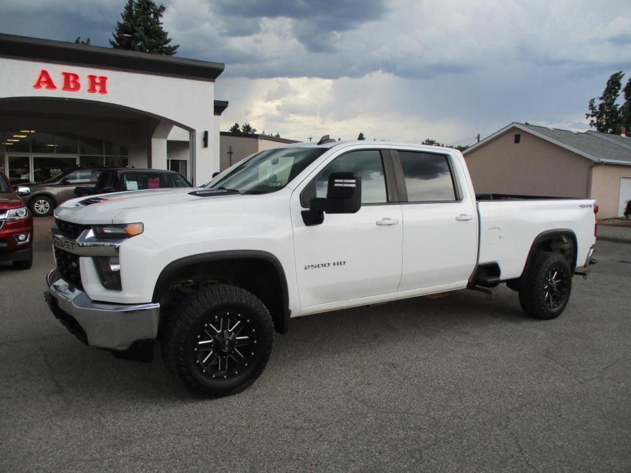 Used 2020 Chevrolet Silverado 2500 HD LT CREW 4X4 LONG BOX for sale in Grand Forks, BC