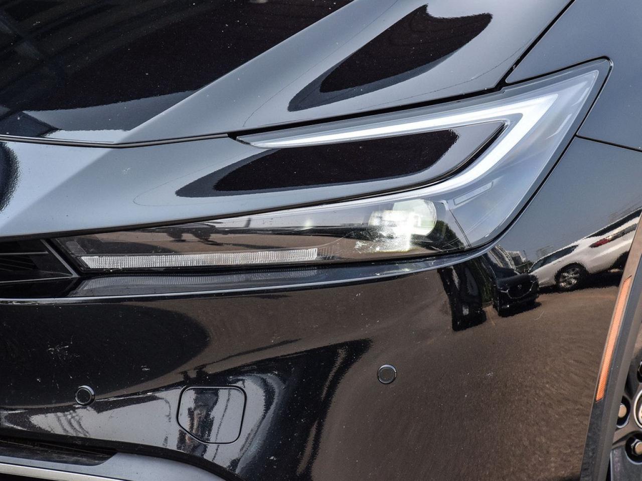 2024 Toyota Prius Prime SE Auto Photo2